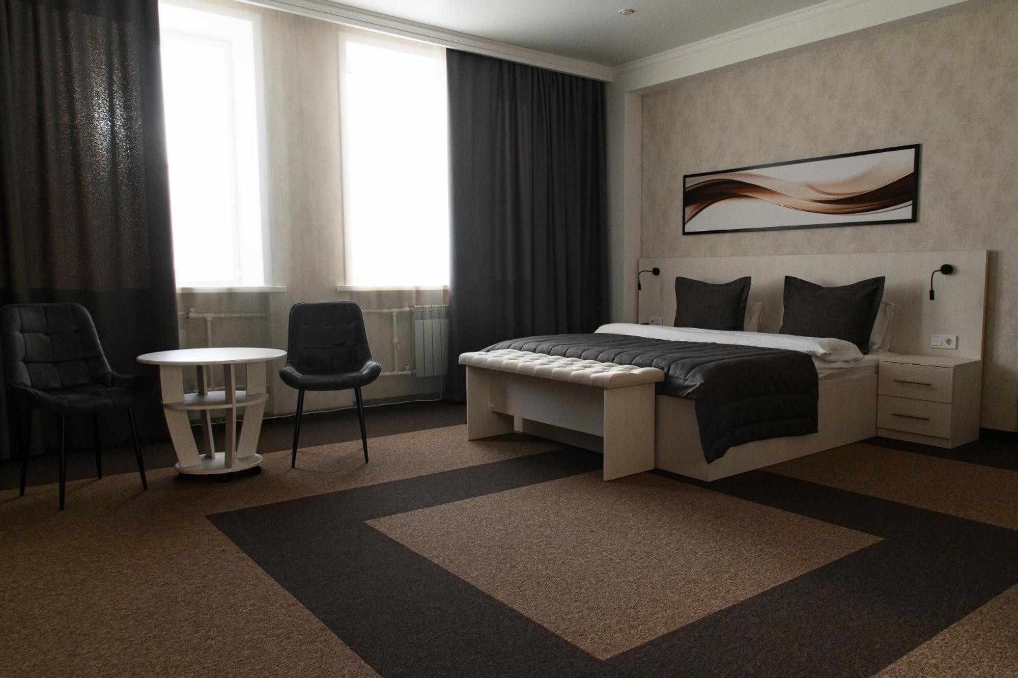 Meridian Karagandy Buitenkant foto